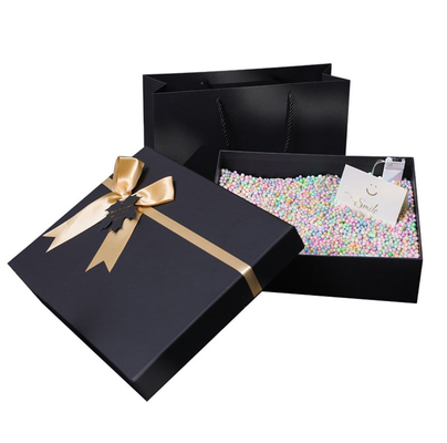 Caja de embalaje de regalo de cartón negro nacarado de Gelebor para prendas de vestir